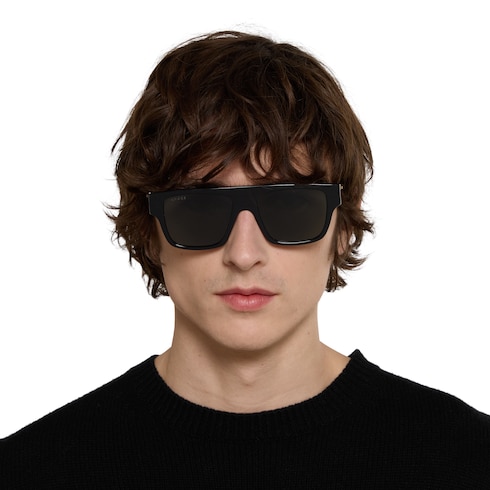 Gafas de sol con montura rectangular