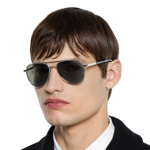Aviator frame sunglasses