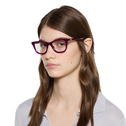 Cat eye optical frame