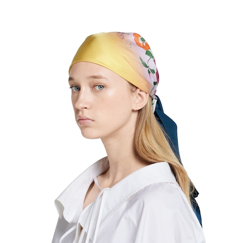 Pañuelo cuadrado seda motivo proyecto 90 x 90