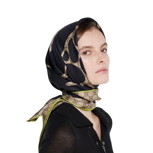 90 x 90 project printed silk carré