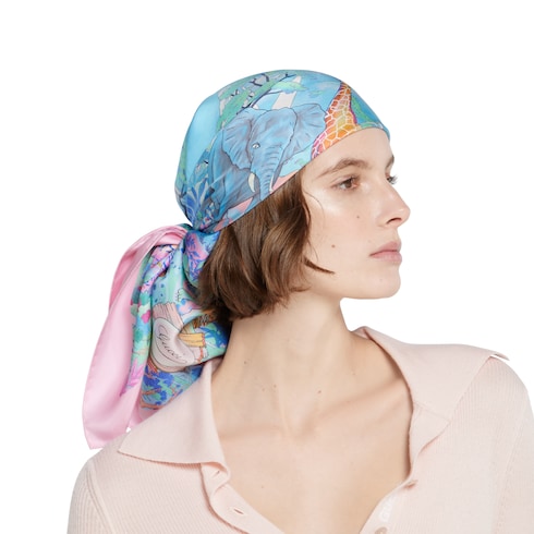 Pañuelo cuadrado seda motivo proyecto 90 x 90