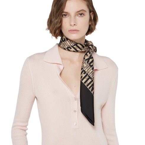 Carré in seta con stampa del progetto 90 x 90