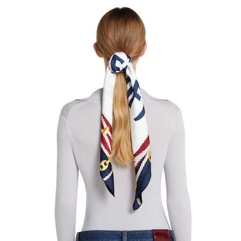 Pañuelo cuadrado seda motivo proyecto 90 x 90