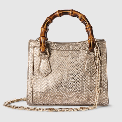 حقيبة اليد الواسعة Gucci Diana صغيرة الحجم من جلد أفعى البايثون