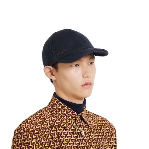 Casquette en laine avec broderie