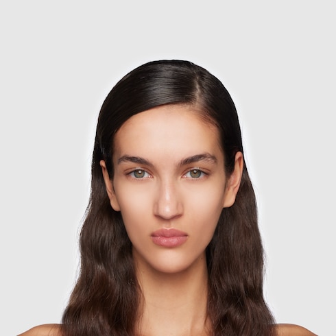 32, skin tint Gucci Glow