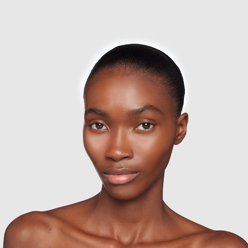 54, Gucci Glow Skin Tint