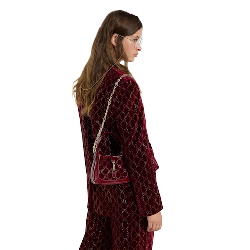 حقيبة Gucci Jackie 1961 صغيرة الحجم جداً ومزيّنة بالكريستال