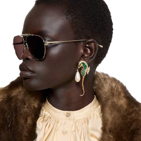 Boucles d’oreilles en forme d’hippocampe avec perles