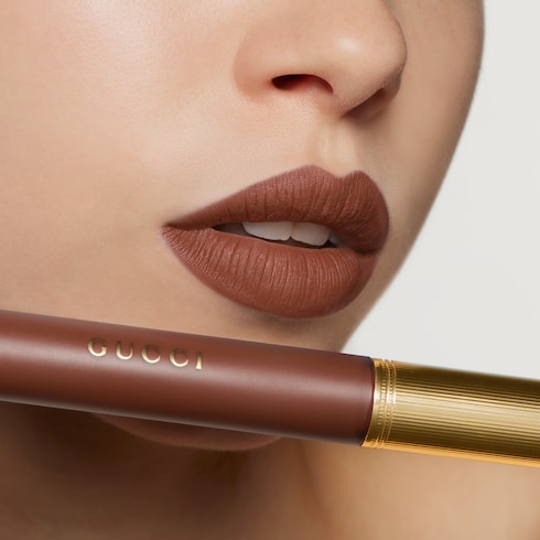 124 Emilie Brown, Rouge à Lèvres Liquide Mat