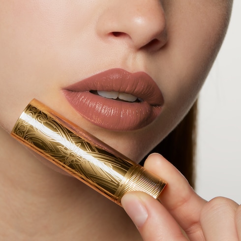 121 Elena Sand, губная помада Rouge à Lèvres Satin