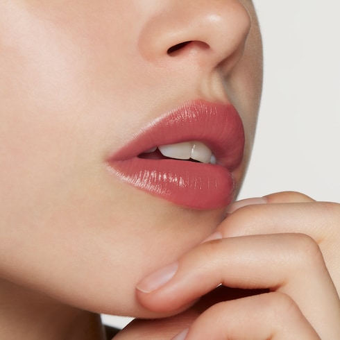 213 Love Is Better, Rouge à Lèvres Voile Lippenstift