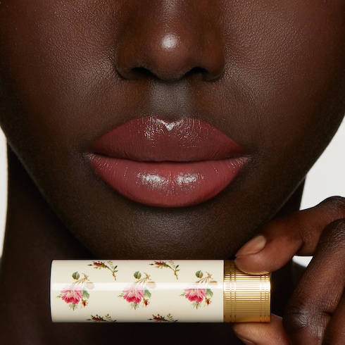 221 Candace Rose, Rouge à Lèvres Barra de labios traslúcida