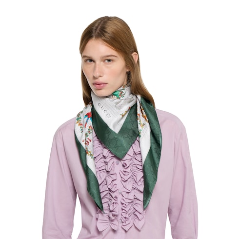 Carré en twill de soie imprimé