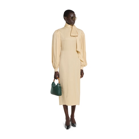 〔グッチ ダイアナ〕スモール ショルダーバッグ