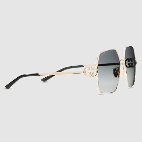 Oval frame sunglasses
