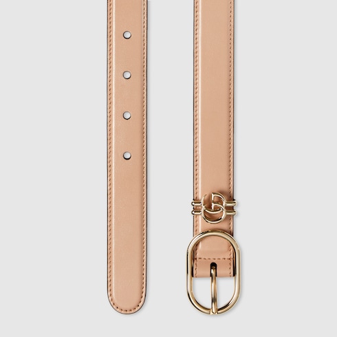 Belt with oval buckle