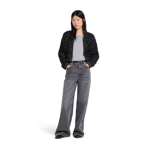 Thin belt with oval buckle