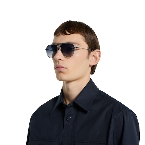 Sonnenbrille im Pilotenstil