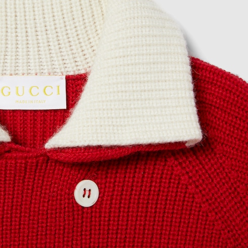 Babypullover aus Wolle