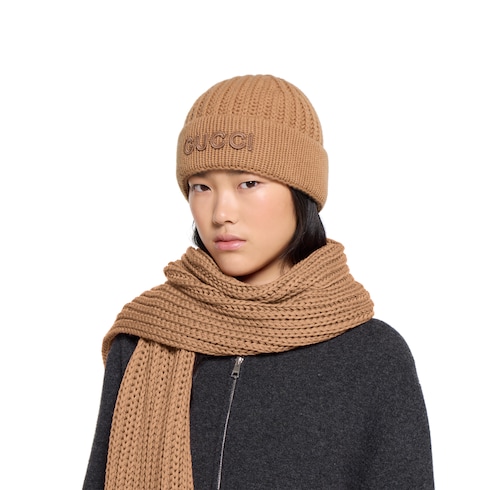 Cappello in lana cashmere con ricamo