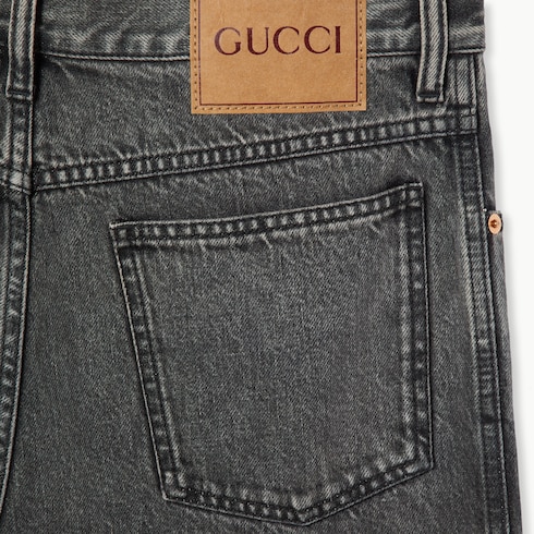 Slim fit denim pant with logo detail