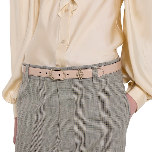 Belt with oval buckle