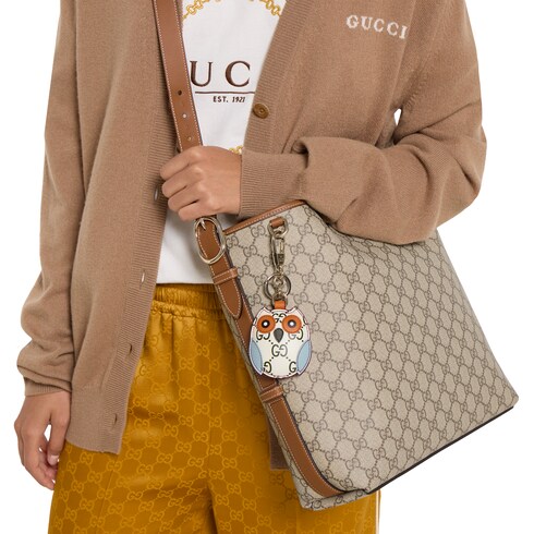 GG Emblem medium shoulder bag