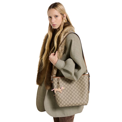 Borsa a spalla GG Emblem misura piccola