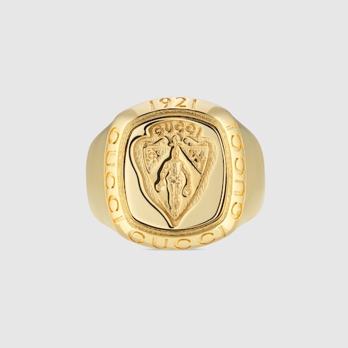 Gucci crest signet ring
