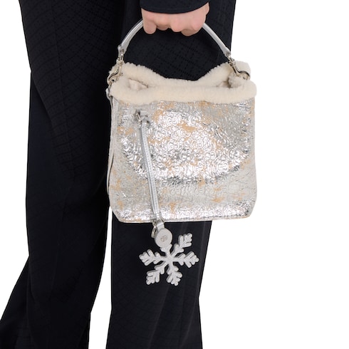 Snowflake-shaped bag charm