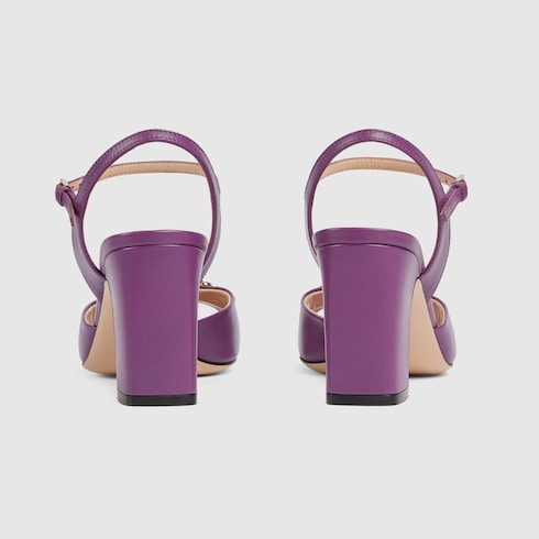 صندل بحلية Horsebit للنساء