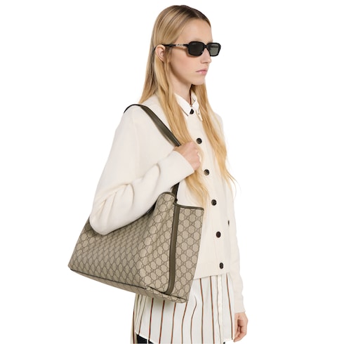 GG Emblem large tote bag