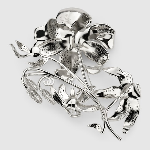 Broche à motif fleuri