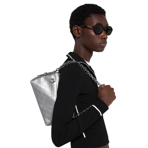 GG Emblem small shoulder bag