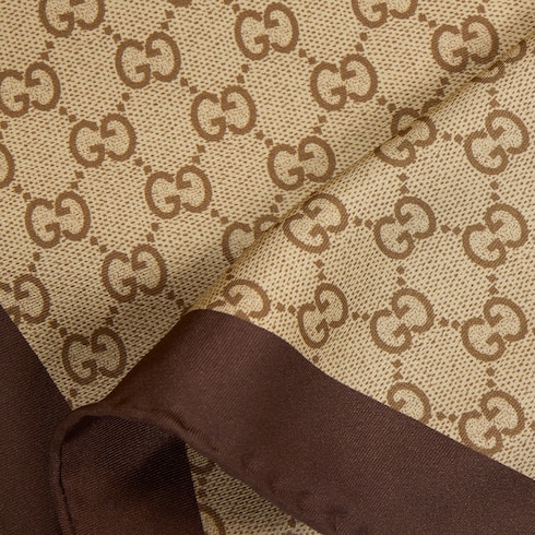 Pañuelo cuadrado de sarga de seda estampada