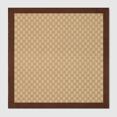 Carré en twill de soie imprimé