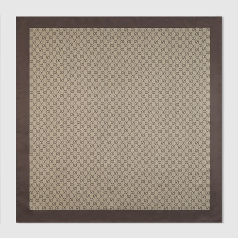 Carré in twill di seta stampata