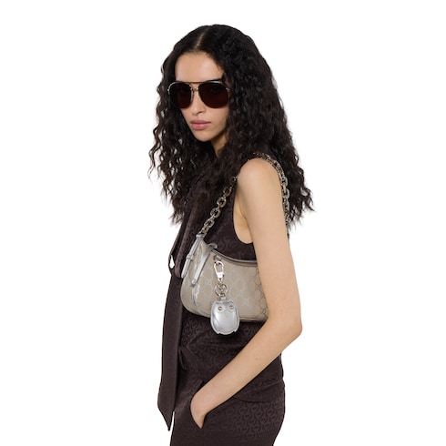 GG Emblem small shoulder bag