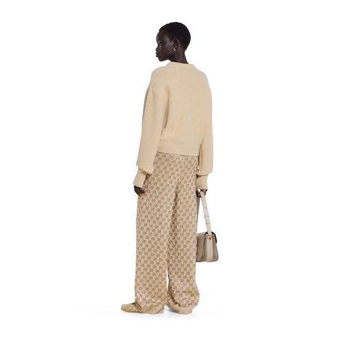 Wool cashmere sweater with embroidery