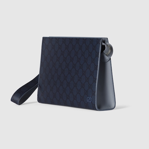 Mittelgroße Pouch mit blassblauem Besatz