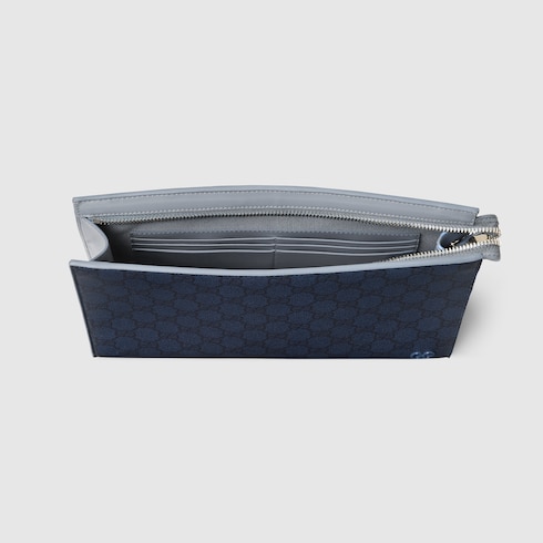 Cartera de mano ribete azul empolvado mediana