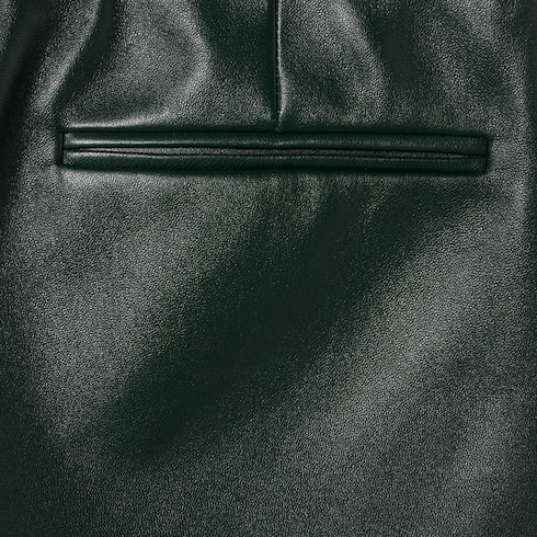 Shorts in pelle lucida