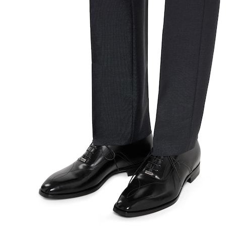 Herrenschnürschuh mit Steppnaht