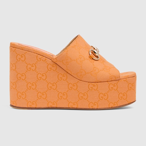 女士饰马衔扣坡跟凉鞋