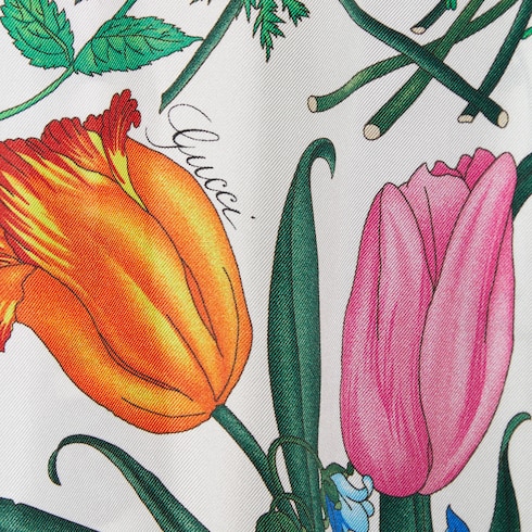 Robe longue en twill de soie imprimé