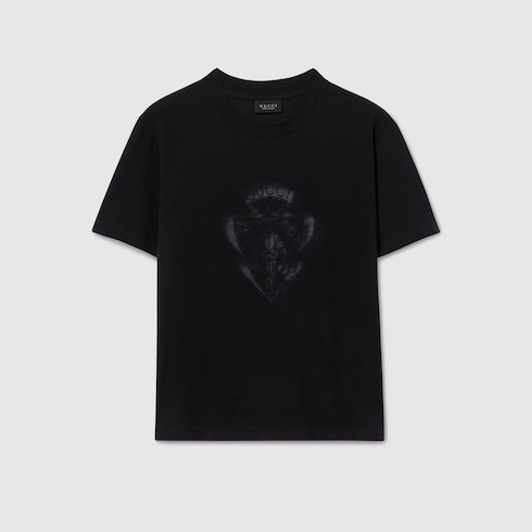 تي شيرت من قطن جيرسي مع شارة Gucci
