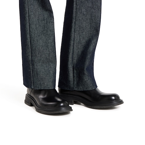 Men's ankle boot with tonal logo