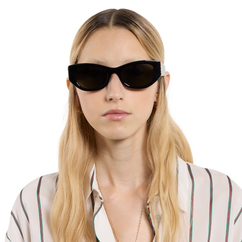 Specialized fit rectangular sunglasses